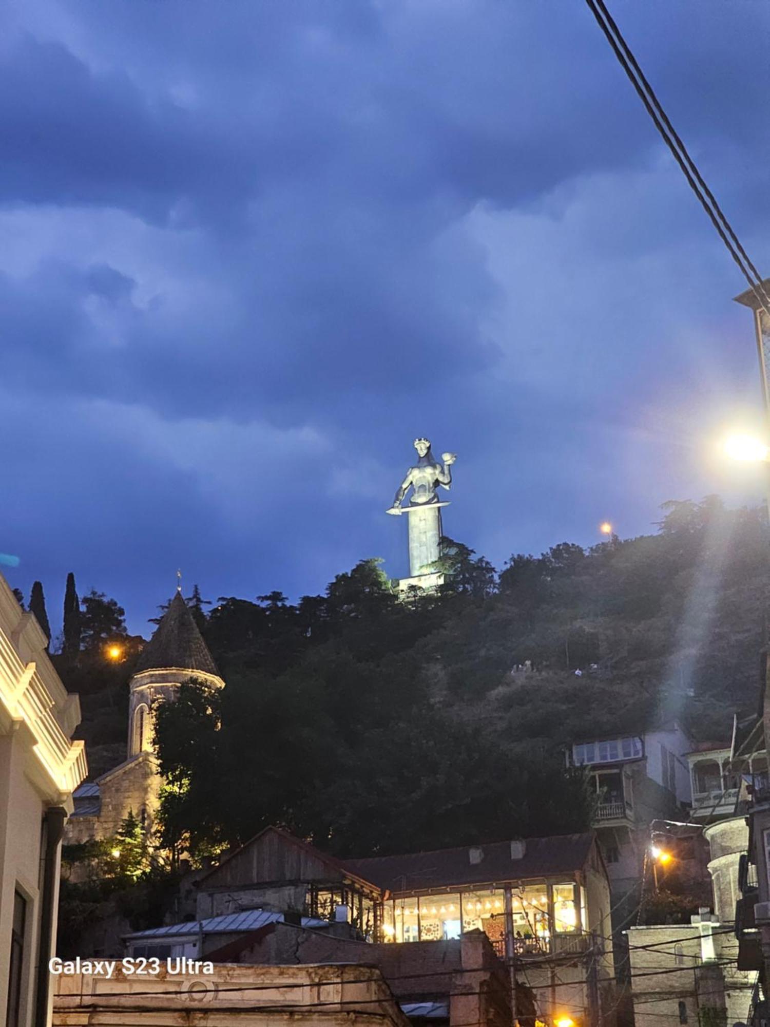 Luka Tbilisi Exterior foto
